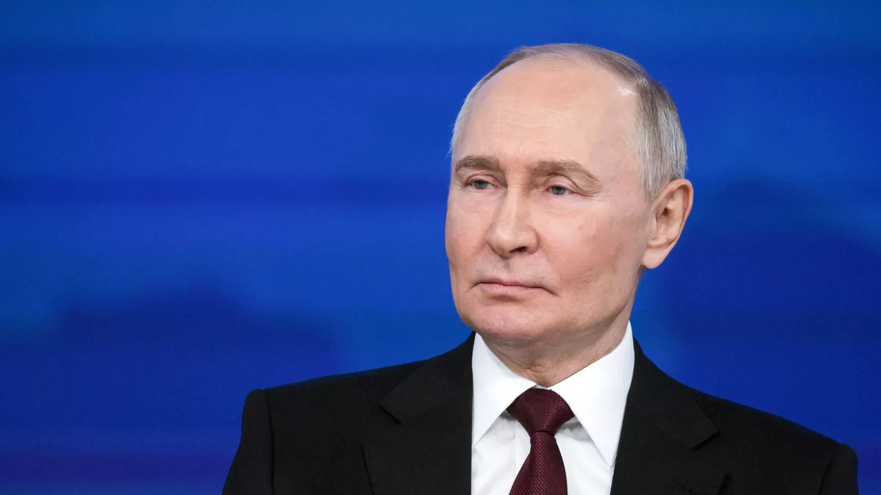 Путин: Российские солдаты мужественно и эффективно решают задачи Северного военного округа