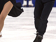 Главные новости за ночь: уход Трусовой от Тутберидзе, смертельная давка на стадионе в Индонезии и стоимость букета для московских учителей