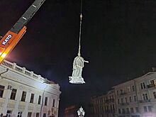 Под Полтавой подростки повредили памятник биологу Ивану Мичурину