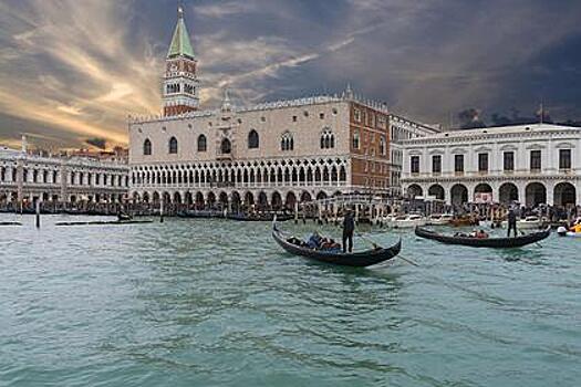 Популярный город в Италии начнет пускать туристов по предварительной записи