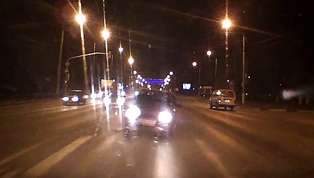 Лихач спровоцировал серьезное ДТП с пострадавшими в Белгороде