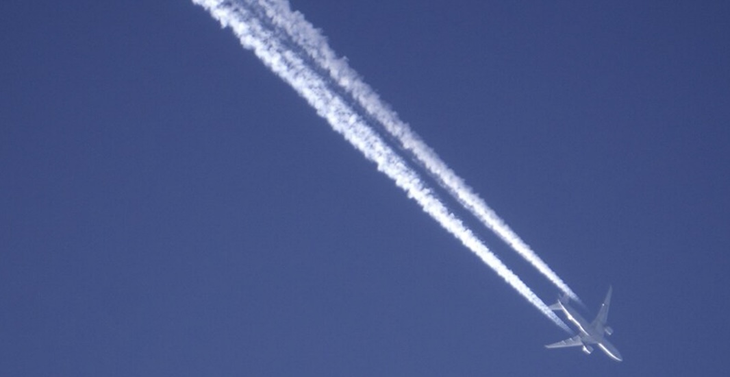 Белая полоса Как инверсионные следы от самолетов влияют на климат