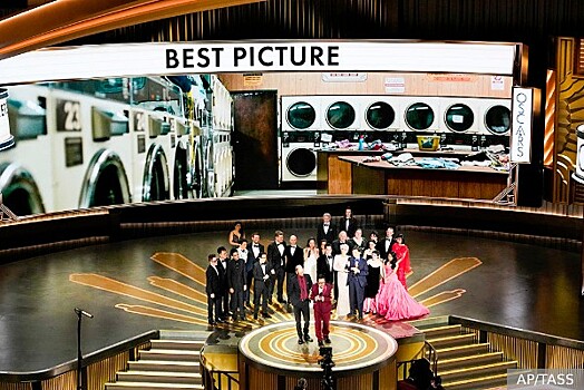 Картина «Все везде и сразу» получила премию «Оскар» в главной категории «Лучший фильм»