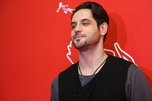 Актер Марк Богатырев объяснил, почему хотел бы оказаться в будущем