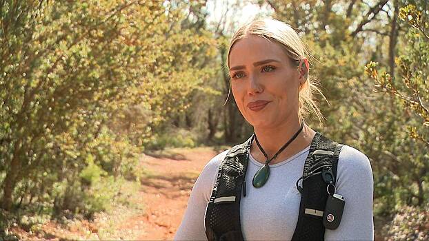 Отправившейся в поход девушке пришлось спасаться бегством от голого мужчины