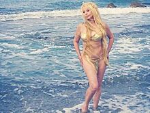 Звезды, которым лучше не показывать пляжные фото