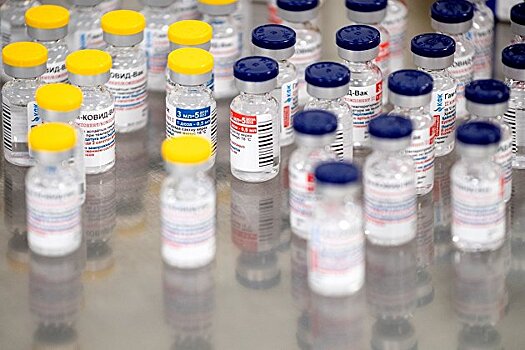 Власти рассказали, сколько вакцин от коронавируса производятся в России