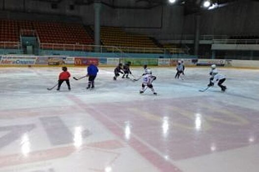 В Новосибирске готовятся к молодежному ЧМ по хоккею