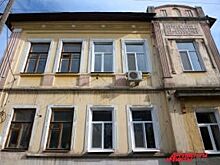 Дом гения. В Оренбурге волонтеры реставрируют дом художника Калмыкова