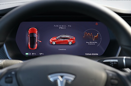 Власти США считают, что Tesla должна переименовать систему Autopilot