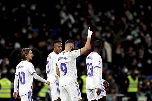 «Реал» разбил «Атлетико» в дерби Мадрида и сохранил солидный отрыв от «Севильи» Лопетеги