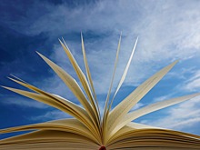 Крупное российское издательство перестало работать с иностранными авторами