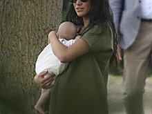 Мама Меган Маркл стала няней для Арчи