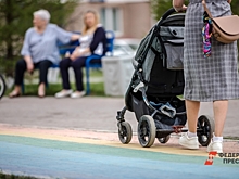 В СКР взяли на контроль дело свердловских самокатчиков, сбивших коляску с ребенком