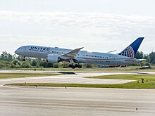 United Airlines первой из авиакомпаний США потребовала вакцинации сотрудников