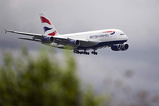 Обмочившаяся пассажирка British Airways 13 часов просидела в мокрой одежде