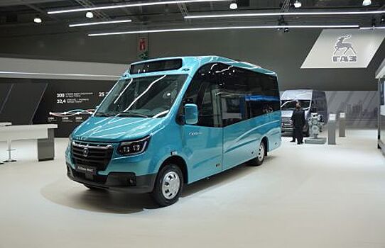 Машина нового поколения: ГАЗ представил микроавтобус с заниженной центральной рамой