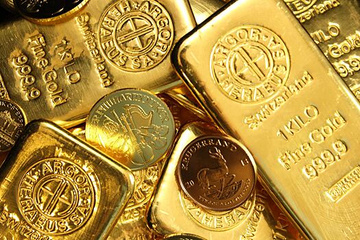 Россияне бросились инвестировать в золото. Они что-то знают?