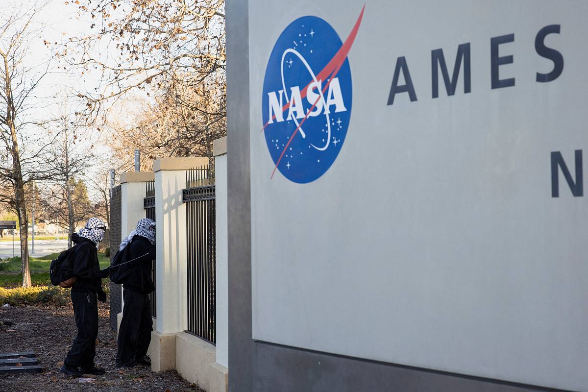 Астронавтам разрешили брать в космос iPhonе