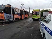 В Кемерове пожилая женщина погибла под колесами трамвая