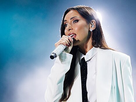 Певица Алсу прервала выступление в концертном зале "Москва"