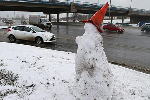 Синоптики рассказали, когда растает снег в Москве