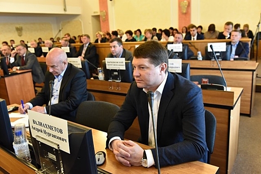 Депутатов муниципалитета Ярославля восхитил отчет мэра за 2016 год