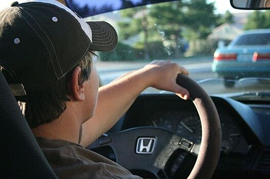 Госдума вводит штрафы за опасное вождение