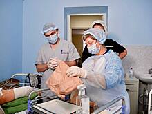 Оренбургские врачи провели почти 200 операций за праздничные выходные