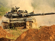 Ожившая история: в парке «Патриот» отметили День танкиста и устроили импровизированный бой