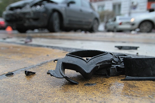 В Новочеркасске водитель «десятки» спровоцировал аварию: есть раненые