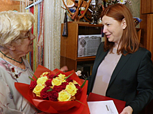 Елизавета Солонченко поздравила с 95-летием нижегородку-участницу Великой Отечественной войны