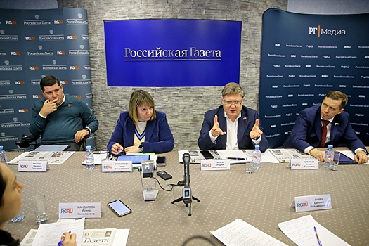 18 декабря в медиацентре "РГ" пройдет круглый стол, посвященный развитию телекоммуникационной инфраструктуры