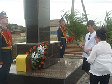 Жители Якутии поклонились могиле родственника, защищавшего Сталинград