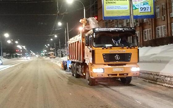 Более 5000 кубометров снега вывезли с улиц Рязани в ночь на 16 января