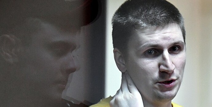 Осуждённый за экстремизм блогер Синица просит его оправдать