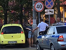 Водитель врезался в столб, уходя от полицейской погони в Подмосковье