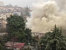 Двух человек спасли из горящего барака в Сочи