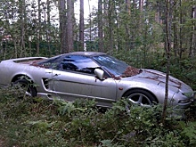 Появились подробности о «брошенной в лесу» Honda NSX