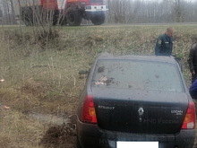 38-летняя женщина попала в больницу после ДТП с переворотом