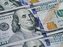 Белорусы выстроились в очереди за валютой