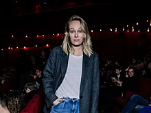 Ольга Ломоносова в джинсах-бойфрендах и другие звезды на премьере фильма «Герда»