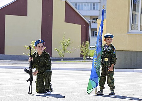 В Новороссийске прошли праздничные мероприятия, посвященные 70-летию со дня образования Кубанского десантно-штурмового полка