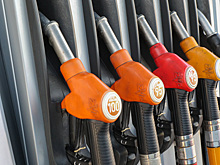 Бензин продолжает активно дорожать на заправках Москвы