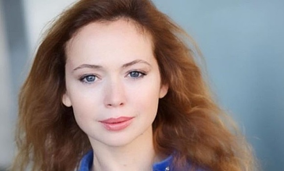 Елена Захарова показала себя без макияжа