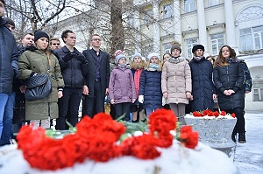 Памятную табличку Герою Советского союза откроют в школе поселения Вороновское