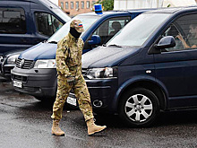 ФСБ провела обыск у следователя по делу о поджоге российского бизнесмена