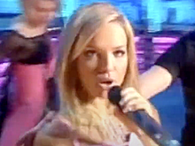 Участница "Фабрики звезд" выпустила песню о погибшем на СВО муже