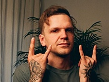 Дмитрий Ларин объявил об отъезде из России