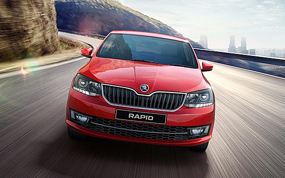 Аналитики подсчитали, на сколько за два года подорожали лифтбеки Skoda Rapid